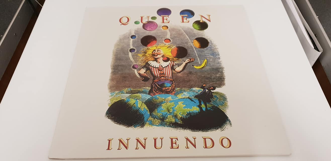 Queen-innuendo front cover