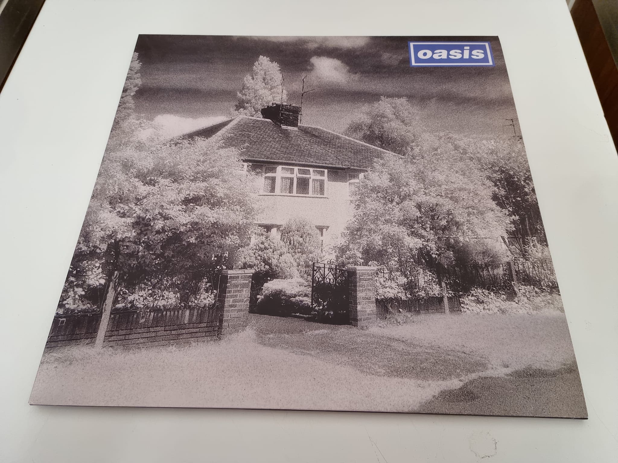 Buy this rare Oasis record by clicking here