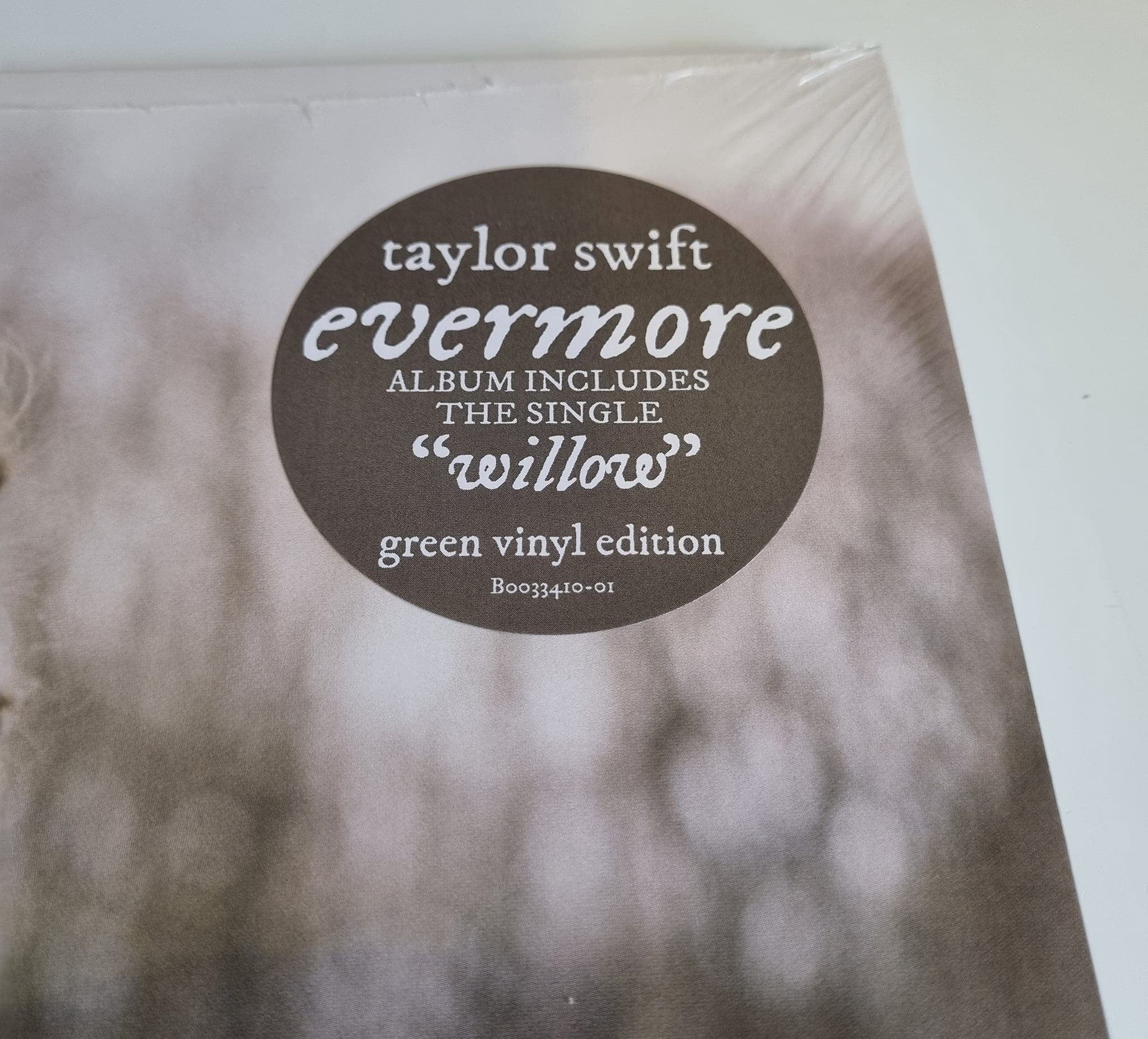 Taylor Swift – Evermore (Deluxe Edition/Green Vinyl) LP Vinyl - Rock Vinyl  Revival